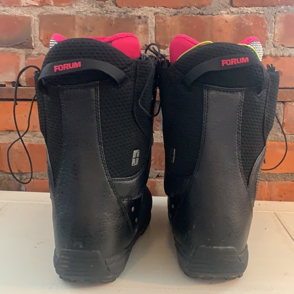 Forum - The Glove ladies snowboarding boots - Size 7.5 - Picture 4 of 9